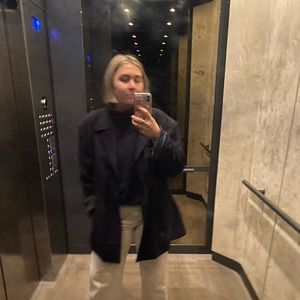 Meet your Posher, Katelyn